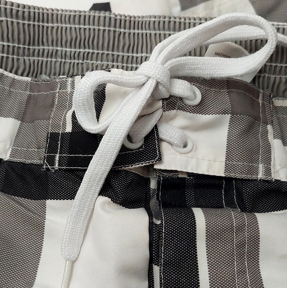 G-III Sports By Carl Banks Men's Medium Swim Trunks Chicago White Sox Baseball - Picture 5 of 12